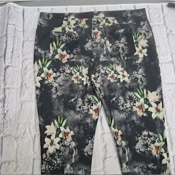 Joseph Ribkoff Women's Floral Pants Zip  Cuff Stretch Canada Plus Size 22 US - Picture 8 of 13